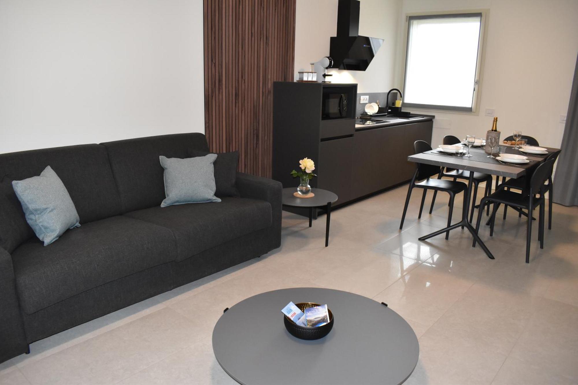 Baia Delle Rose Via Roma 111 Apartment Costa Volpino Exterior photo