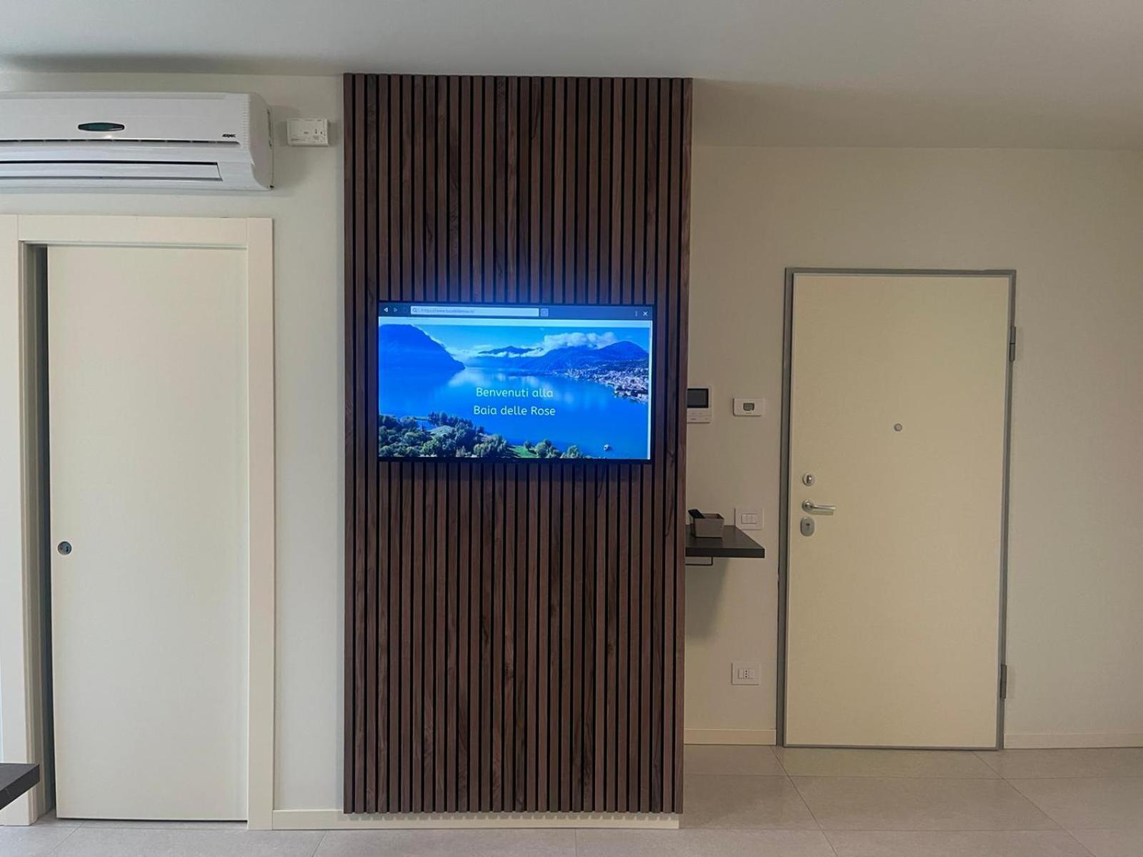 Baia Delle Rose Via Roma 111 Apartment Costa Volpino Room photo