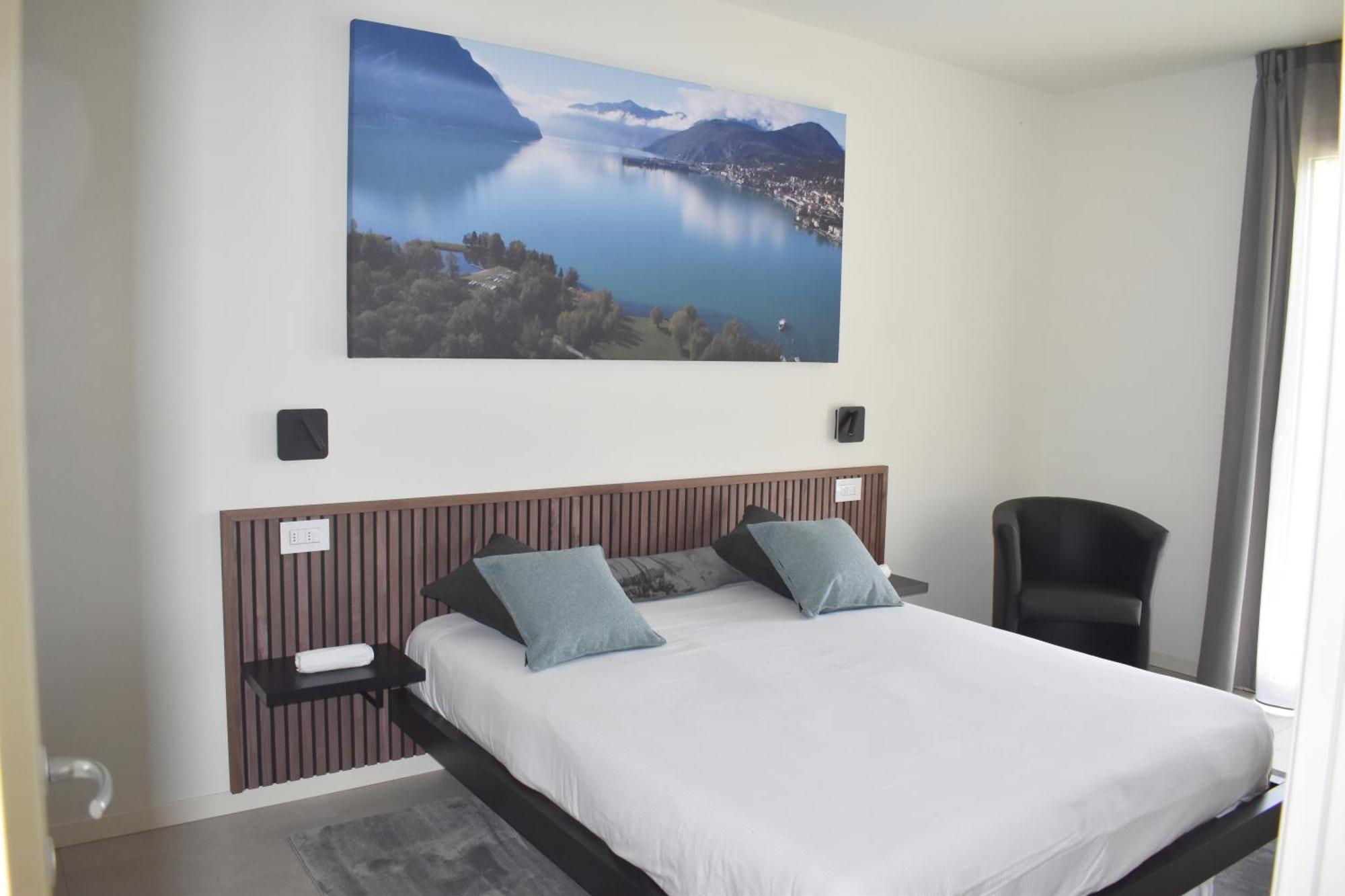 Baia Delle Rose Via Roma 111 Apartment Costa Volpino Exterior photo