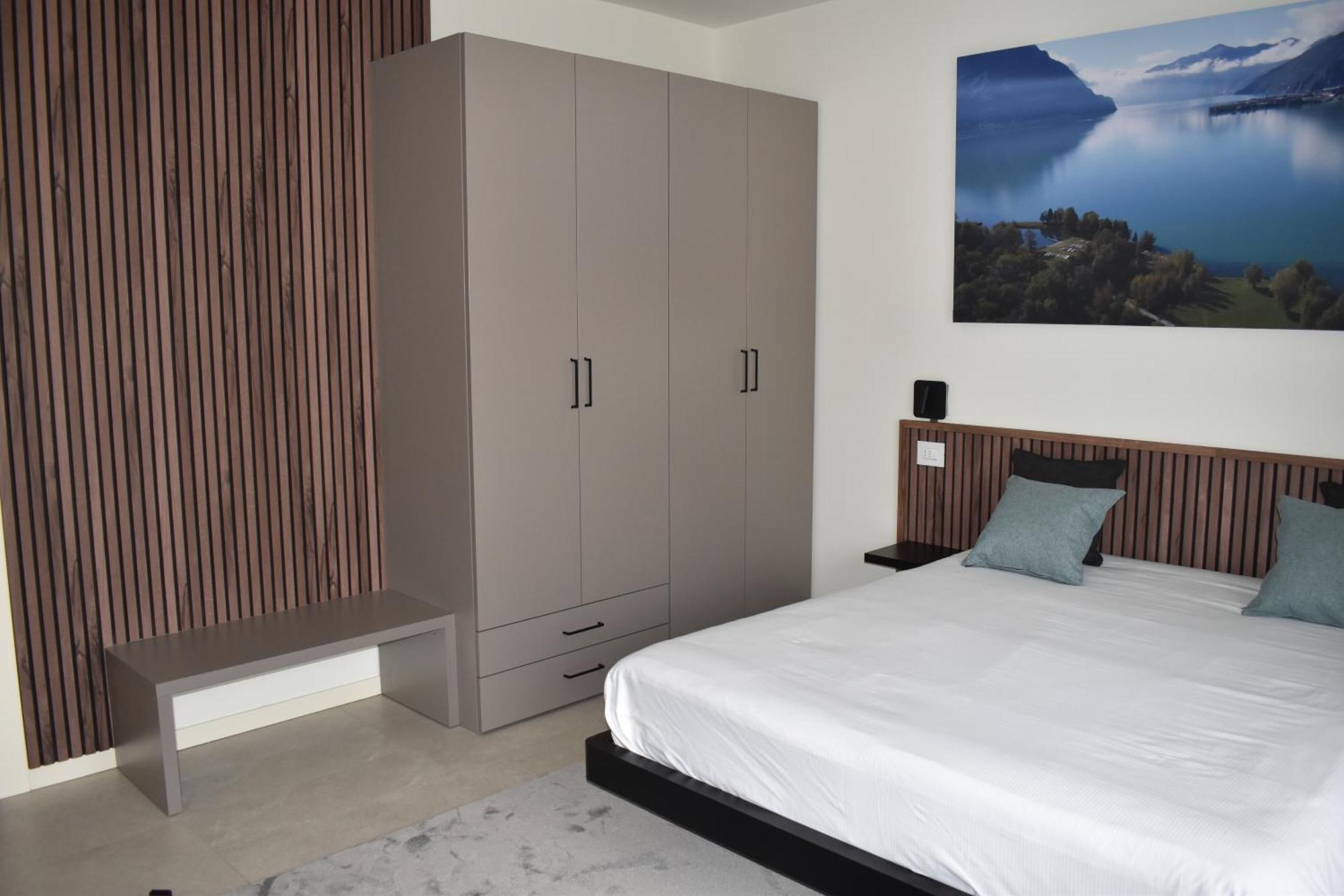 Baia Delle Rose Via Roma 111 Apartment Costa Volpino Exterior photo